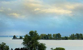 Four Points By Sheraton Toronto Lakeshore Exteriör bild